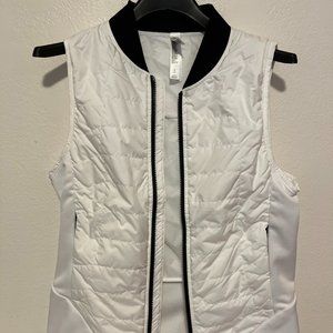 CORE IO WOMEN'S WHITE SMALL SLEEVELESS VEST /PREOWNED